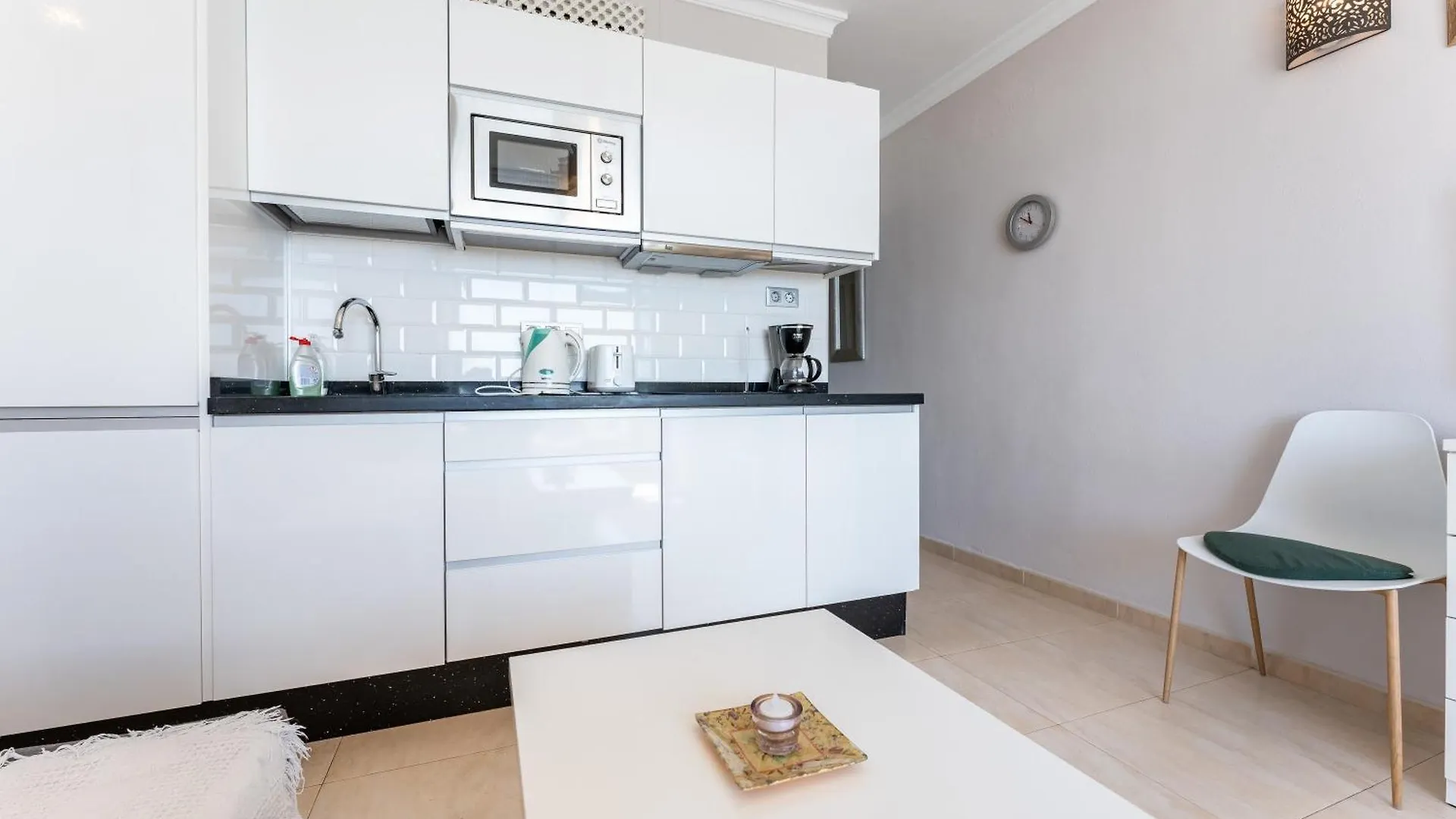 Stunning Marina View Apartment フエンヒロラ