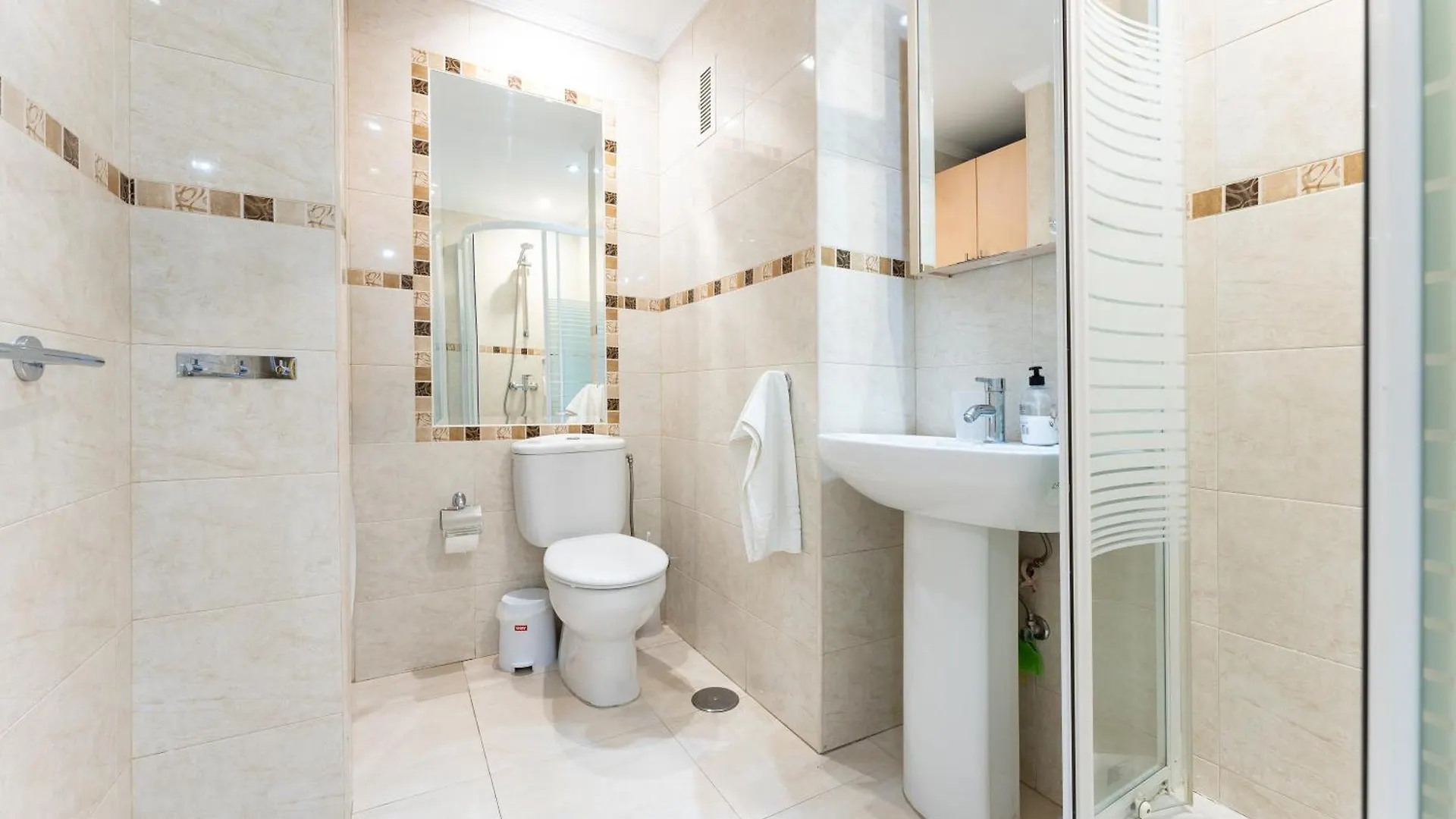 Stunning Marina View Apartment Fuengirola