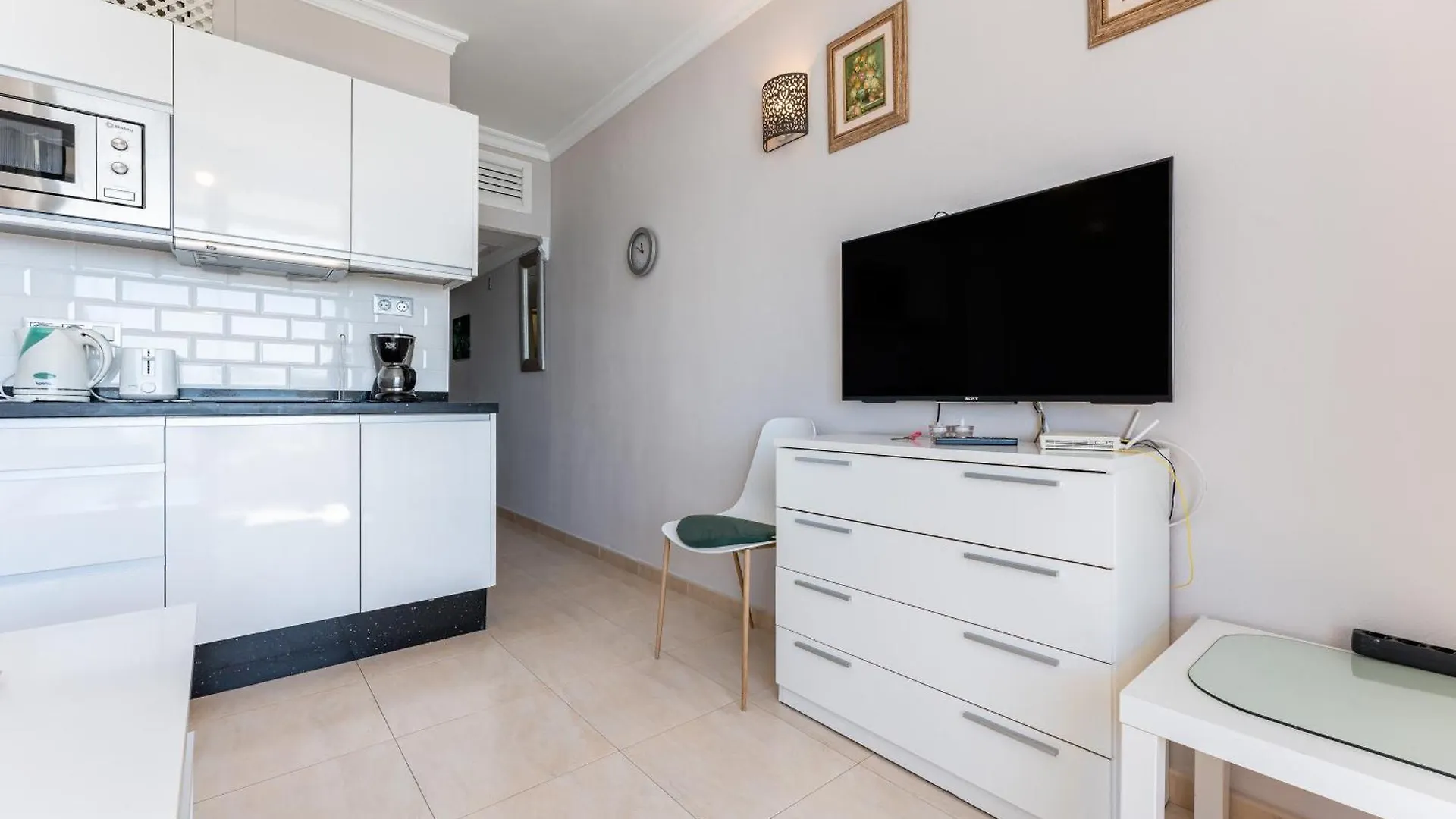 Stunning Marina View Apartment Fuengirola